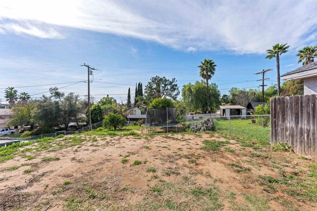 1423 25 Via Lima, Fallbrook, CA 92028