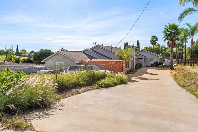 1423 25 Via Lima, Fallbrook, CA 92028