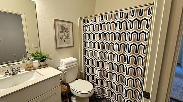 207 Isthmus LN, Maxwell, TX 78656