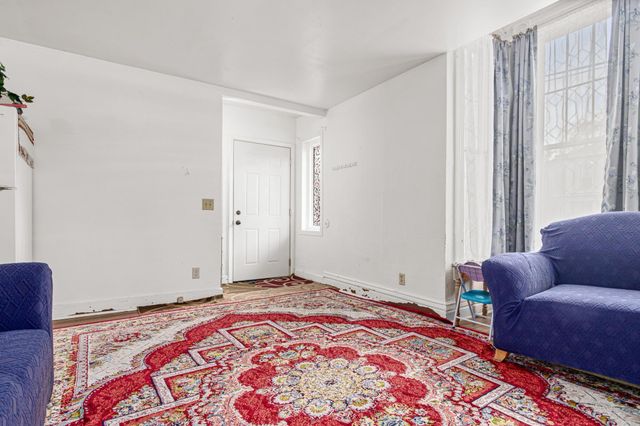 359 Maria Avenue, Saint Paul, MN 55106