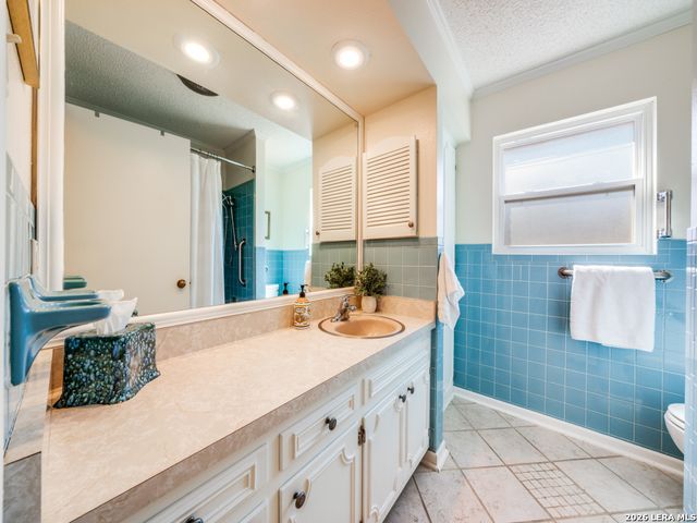 302 Cordoba, Universal City, TX 78148
