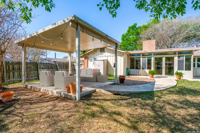 302 Cordoba, Universal City, TX 78148