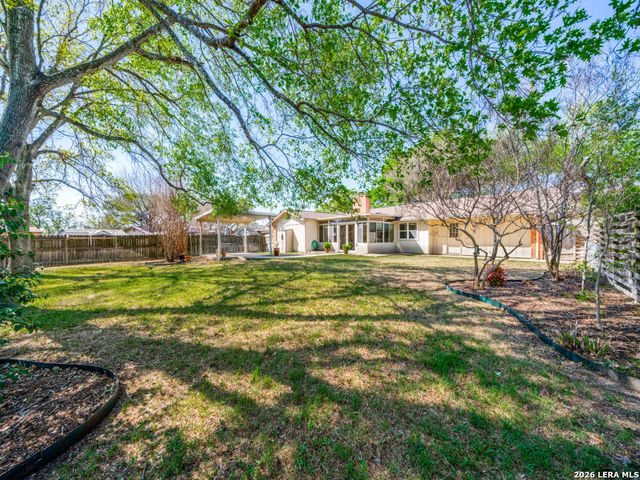 302 Cordoba, Universal City, TX 78148