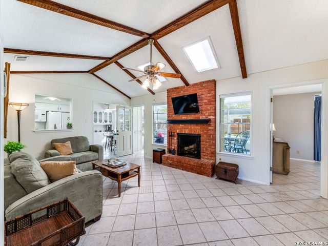 302 Cordoba, Universal City, TX 78148