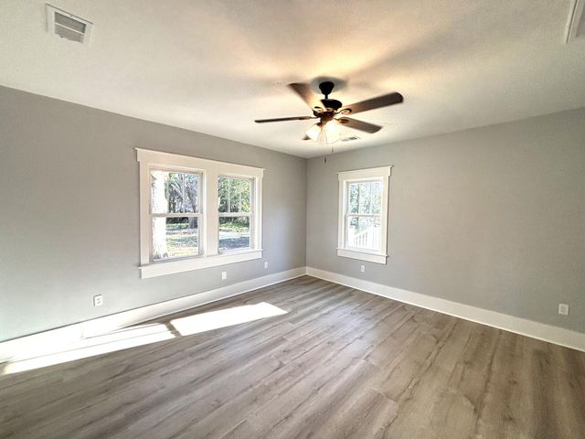 203 E George Street, Saint George, SC 29477