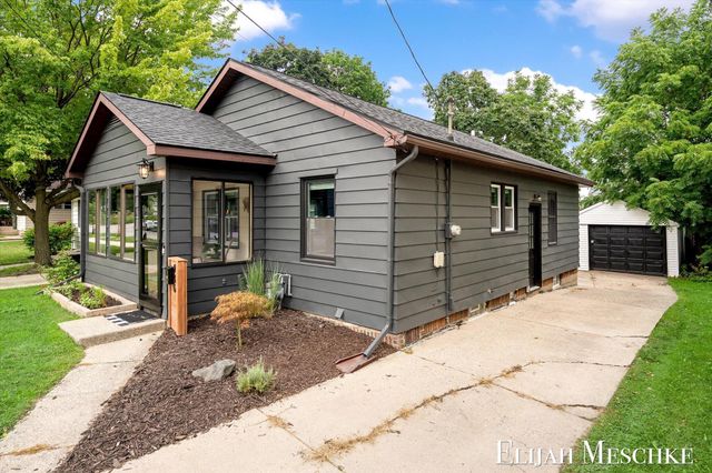 936 Valley Avenue Nw, City Of Grand Rapids, MI 49504