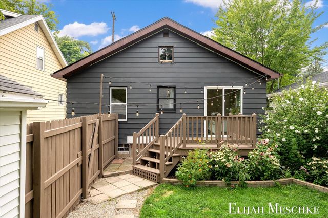 936 Valley Avenue Nw, City Of Grand Rapids, MI 49504