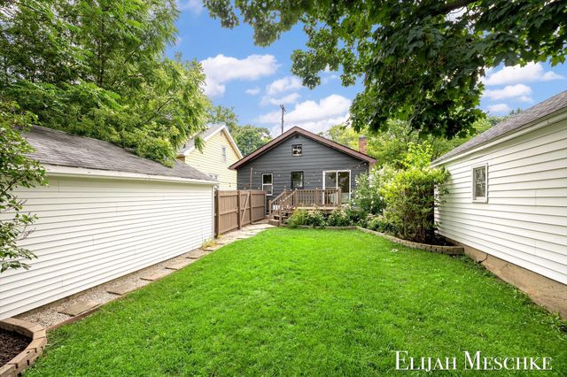 936 Valley Avenue Nw, City Of Grand Rapids, MI 49504