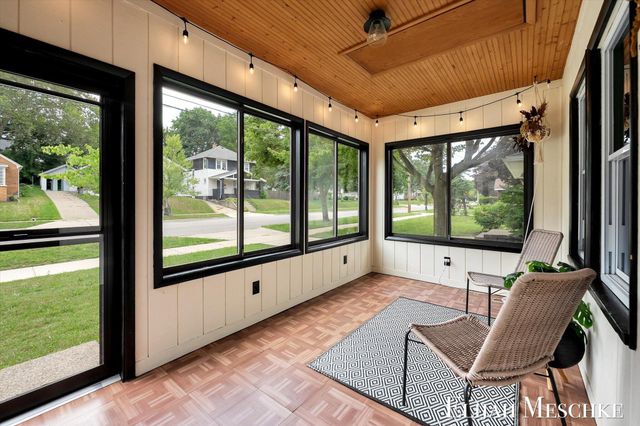 936 Valley Avenue Nw, City Of Grand Rapids, MI 49504