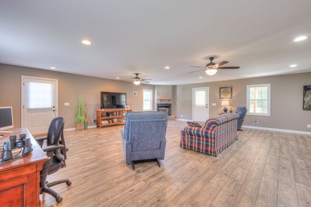 149 Brown Lane, Shelbyville, TN 37160