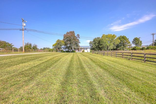 149 Brown Lane, Shelbyville, TN 37160