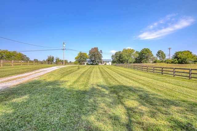 149 Brown Lane, Shelbyville, TN 37160