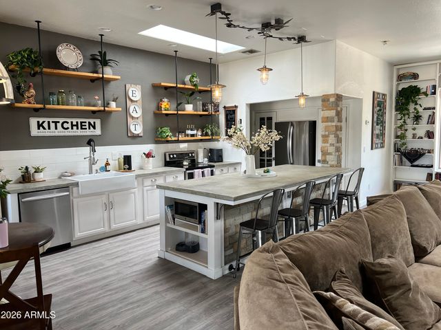 24334 W DESERT VISTA Trail, Wittmann, AZ 85361