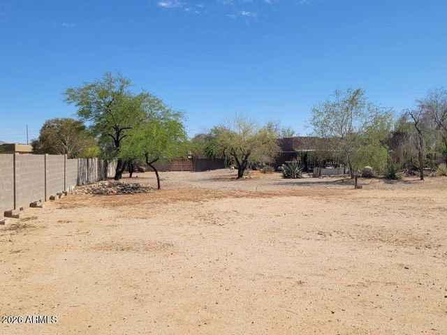 24334 W DESERT VISTA Trail, Wittmann, AZ 85361