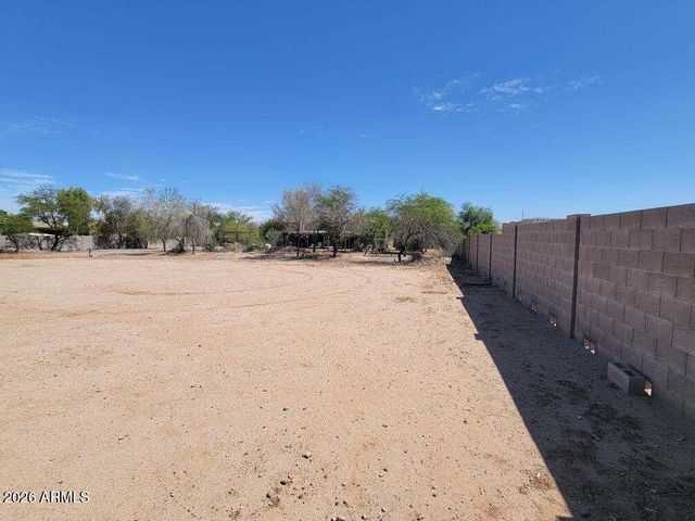 24334 W DESERT VISTA Trail, Wittmann, AZ 85361