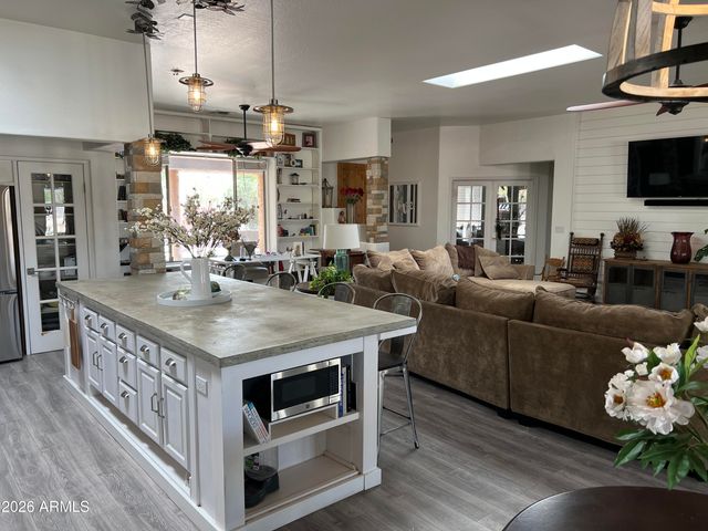 24334 W DESERT VISTA Trail, Wittmann, AZ 85361