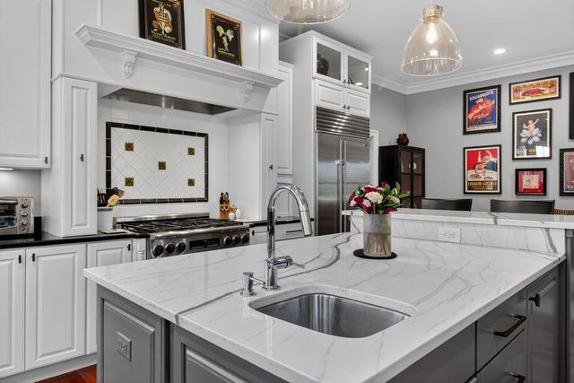 75 Delahow Street, Charleston, SC 29492