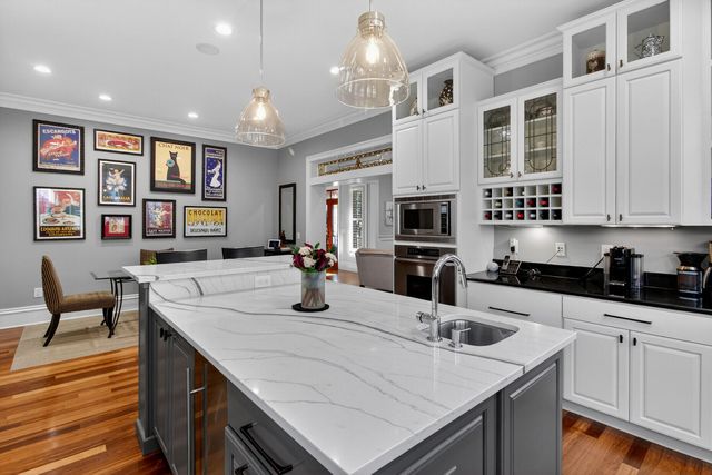 75 Delahow Street, Charleston, SC 29492