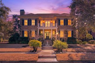 75 Delahow Street, Charleston, SC 29492