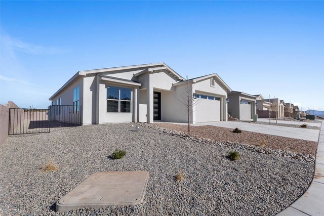 71 Cadena Loop, Los Alamos, NM 87547