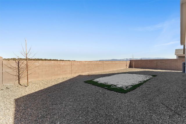 71 Cadena Loop, Los Alamos, NM 87547