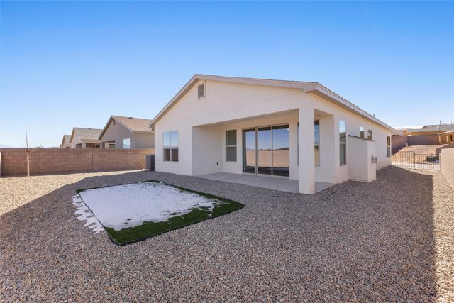 71 Cadena Loop, Los Alamos, NM 87547