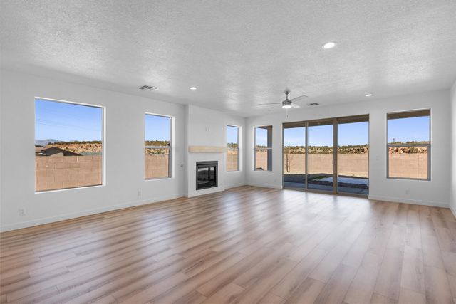 71 Cadena Loop, Los Alamos, NM 87547