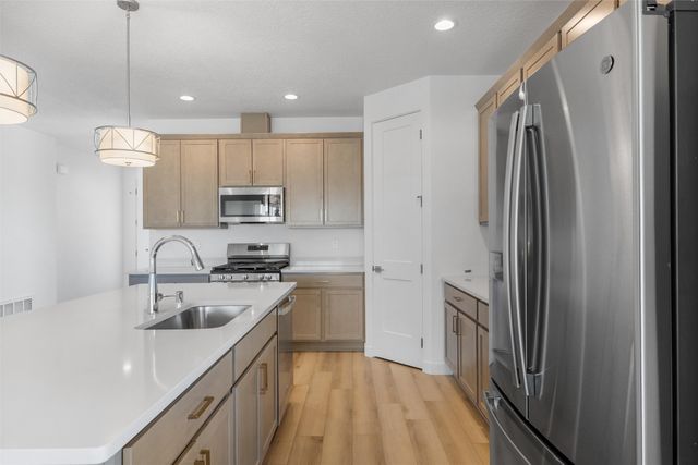 71 Cadena Loop, Los Alamos, NM 87547