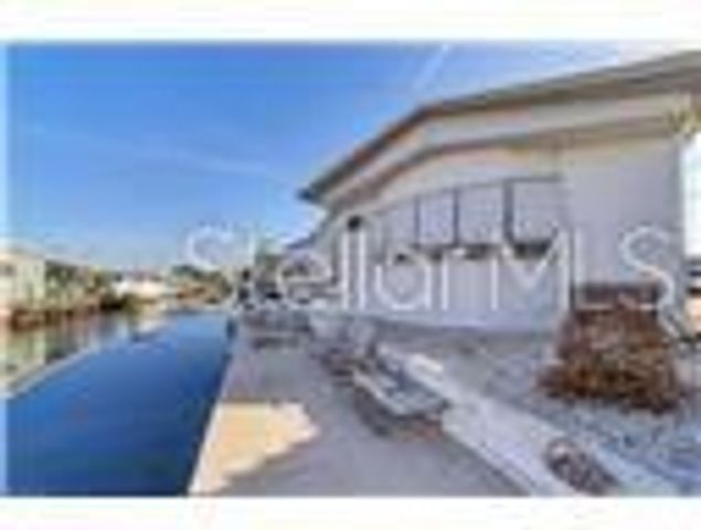 6916 E BAYOU LANE, Bradenton, FL 34207