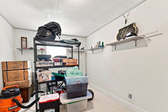 1010 Pinetree Drive, Lantana, FL 33462