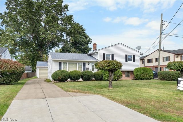 7765 Fern Drive, Mentor On The Lake, OH 44060