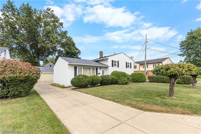 7765 Fern Drive, Mentor On The Lake, OH 44060