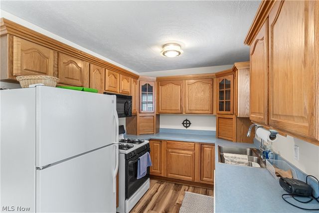 7765 Fern Drive, Mentor On The Lake, OH 44060