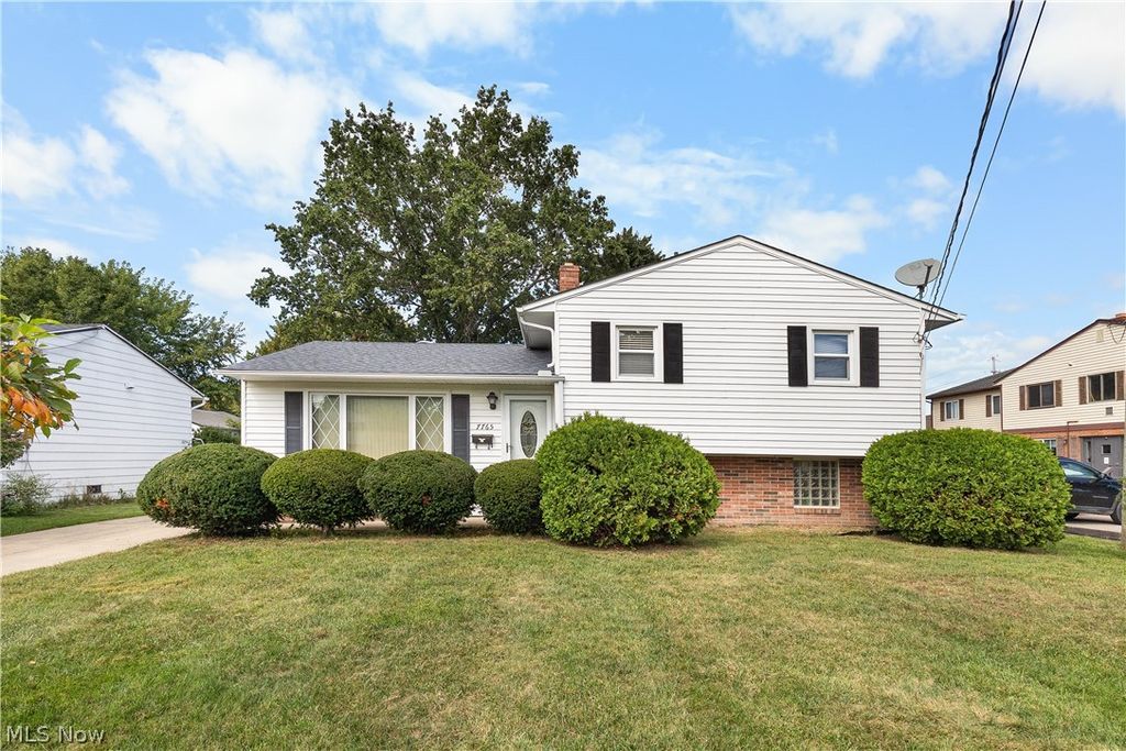 7765 Fern Drive, Mentor On The Lake, OH 44060