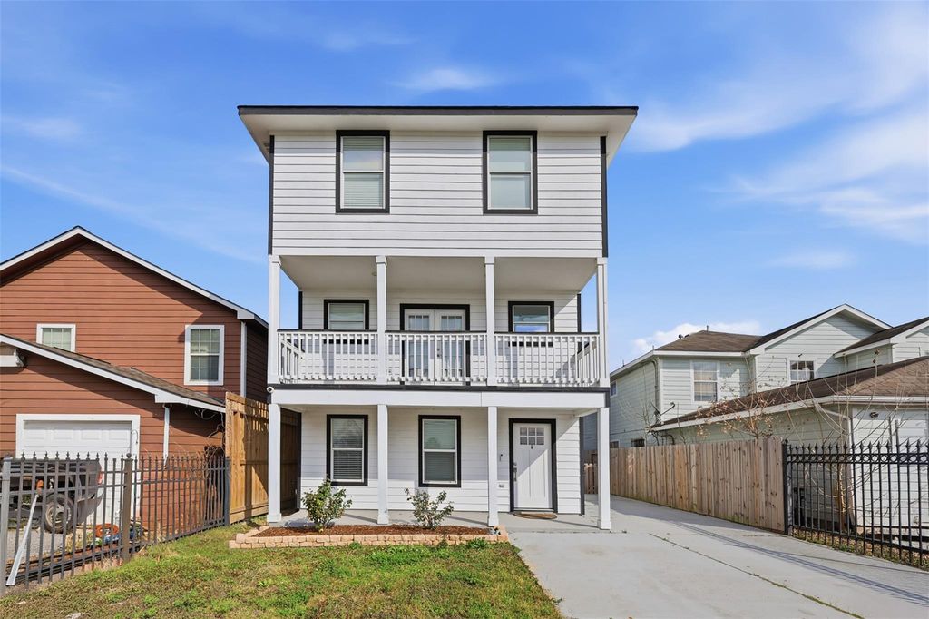 9026 Mcgallion Road, Houston, TX 77022