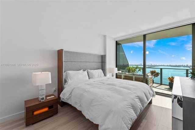 460 NE 28th St 3903, Miami, FL 33137