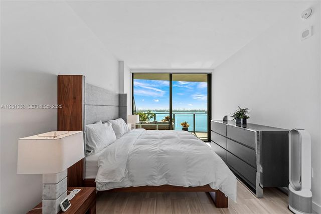 460 NE 28th St 3903, Miami, FL 33137