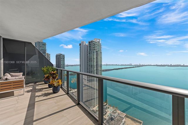 460 NE 28th St 3903, Miami, FL 33137