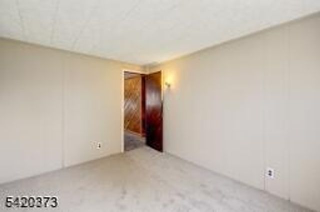 181 E Pleasant Grove Road, Jackson, NJ 08527