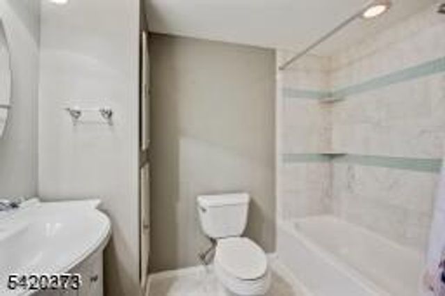 181 E Pleasant Grove Road, Jackson, NJ 08527