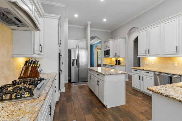 23411 Tavola Rosa Drive, New Caney, TX 77357