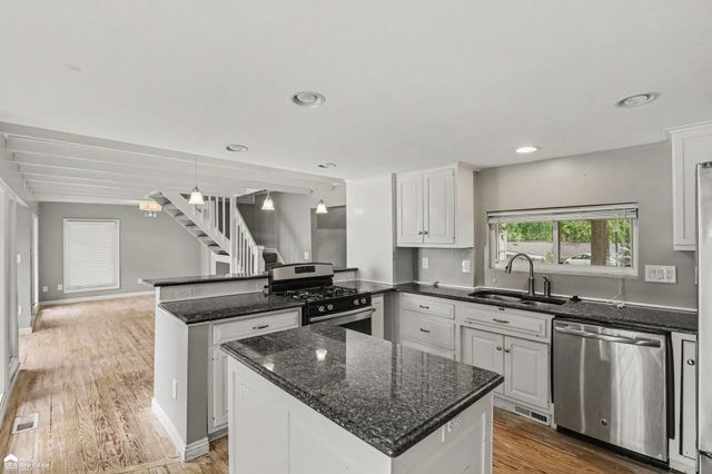 546 Bellevue Avenue, Lake Orion, MI 48362