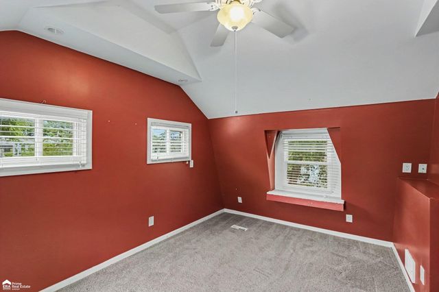 546 Bellevue Avenue, Lake Orion, MI 48362