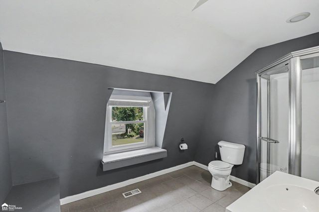 546 Bellevue Avenue, Lake Orion, MI 48362