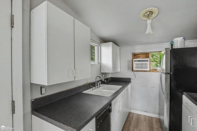 546 Bellevue Avenue, Lake Orion, MI 48362