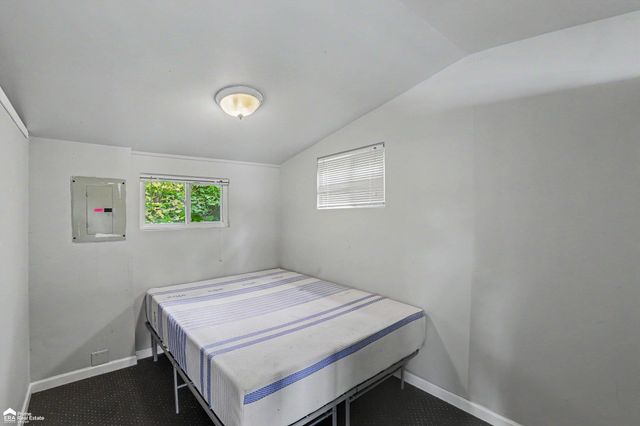 546 Bellevue Avenue, Lake Orion, MI 48362