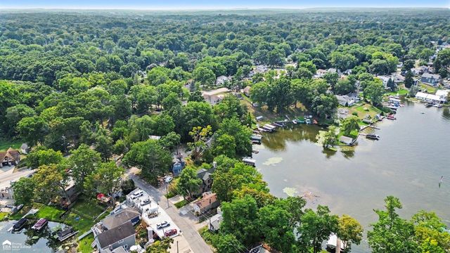 546 Bellevue Avenue, Lake Orion, MI 48362