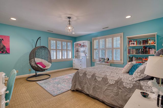 5614 Winthrop Court, Evansville, IN 47715