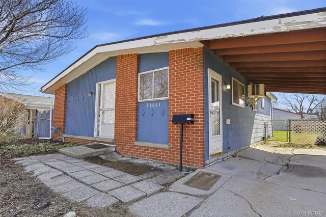 31001 Parkwood Street, Westland, MI 48186