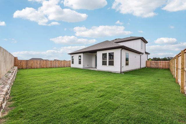 509 Treadwell LN, Kyle, TX 78640